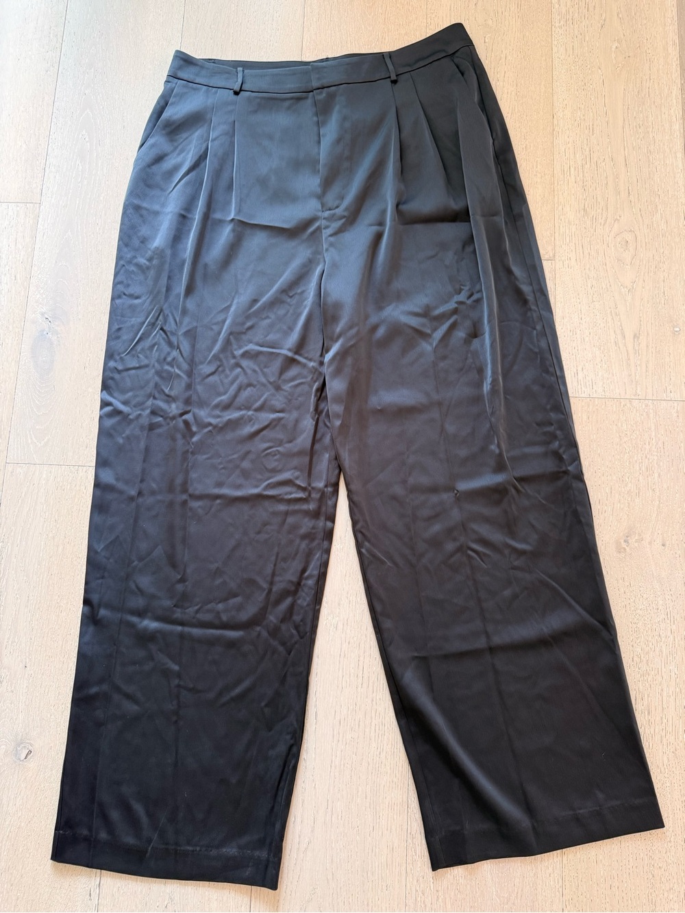 Wayf Black Pleated Wide-Leg Dress Trousers